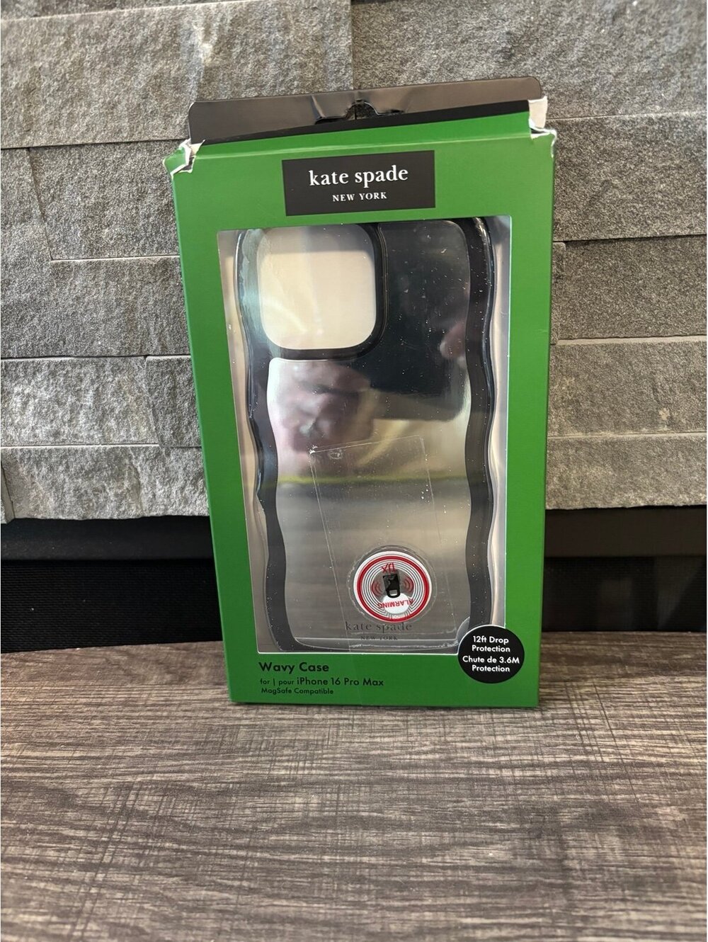 Kate Spade Wavy Case for iPhone 16Pro Max